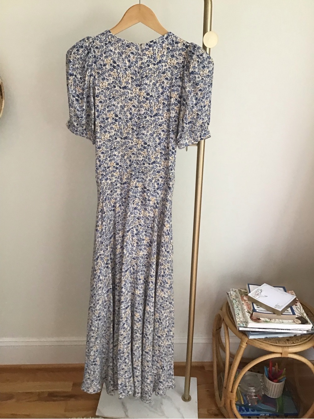 Reformation Naira Midi Dress Size 4 Blue Floral - Picture 5 of 16